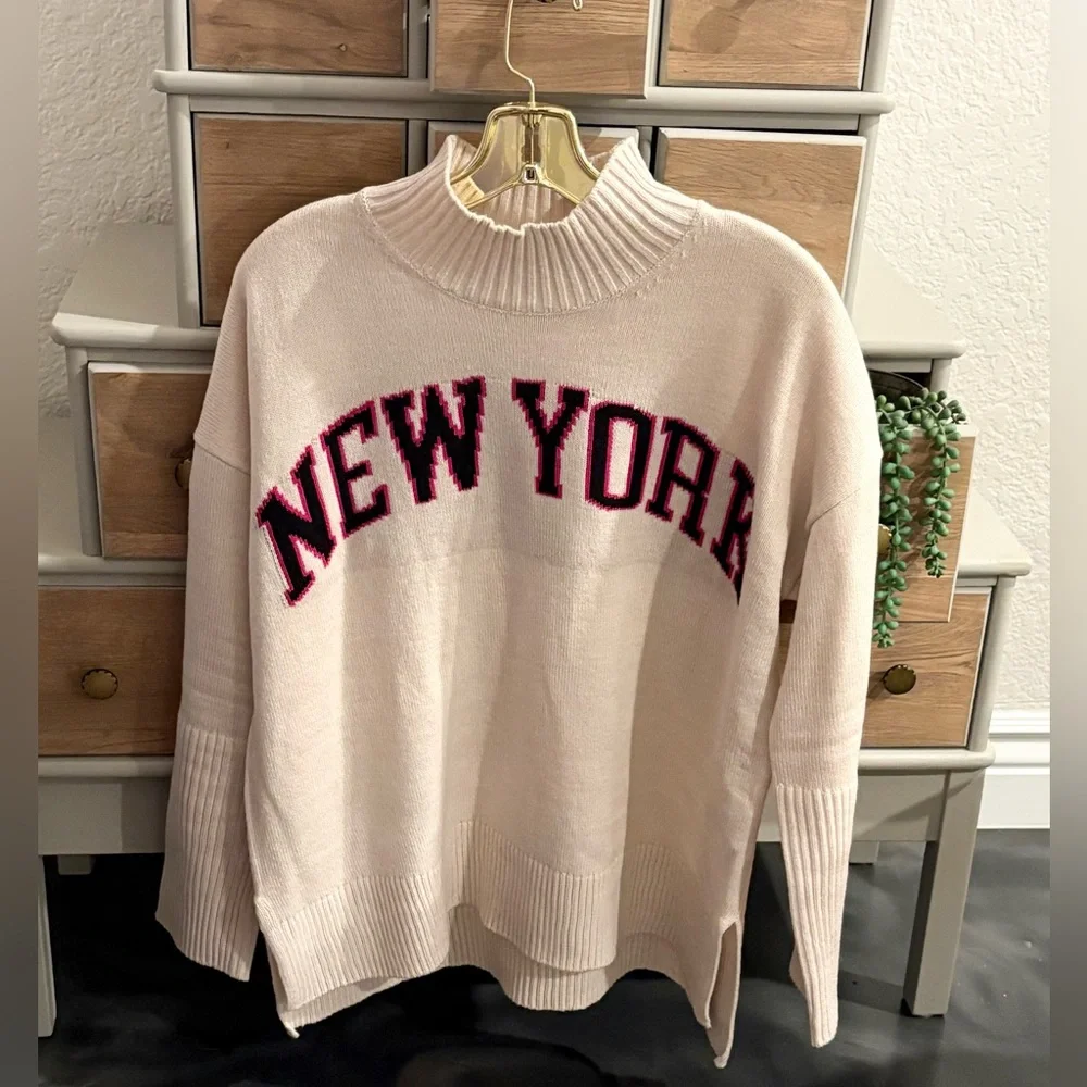 DNKY New York City Varsity Logo Mock Neck NYC Ribbed Sweater Times Square Small - Picture 2 of 7